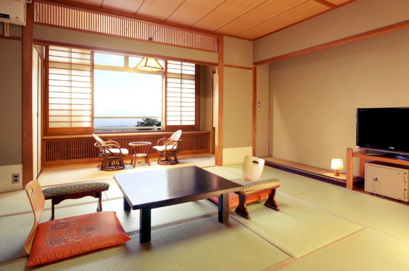 塚越屋七兵衛